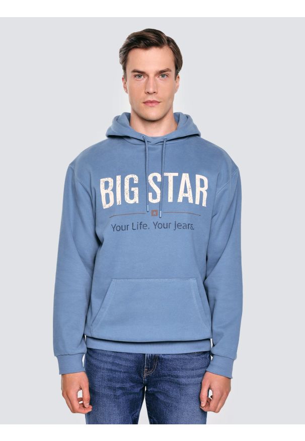 Big-Star - Bluza męska z kapturem z logo BIG STAR niebieska Ashlyno 402. Okazja: na co dzień. Typ kołnierza: kaptur. Kolor: niebieski. Materiał: dzianina. Wzór: ze splotem. Styl: elegancki, casual
