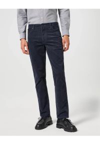 Wrangler - WRANGLER MĘSKIE SPODNIE JEANSOWE TEXAS SLIM DARK NAVY 112356806 W12S012239