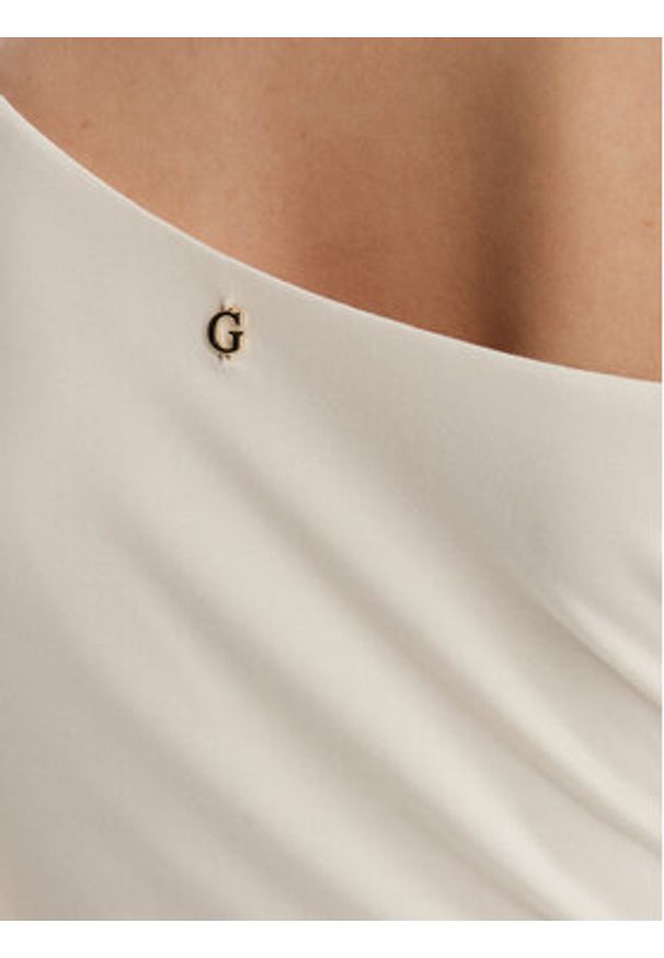 Guess Bluzka W6RP02 KC1J2 Écru Regular Fit. Kolor: kremowy. Materiał: wiskoza