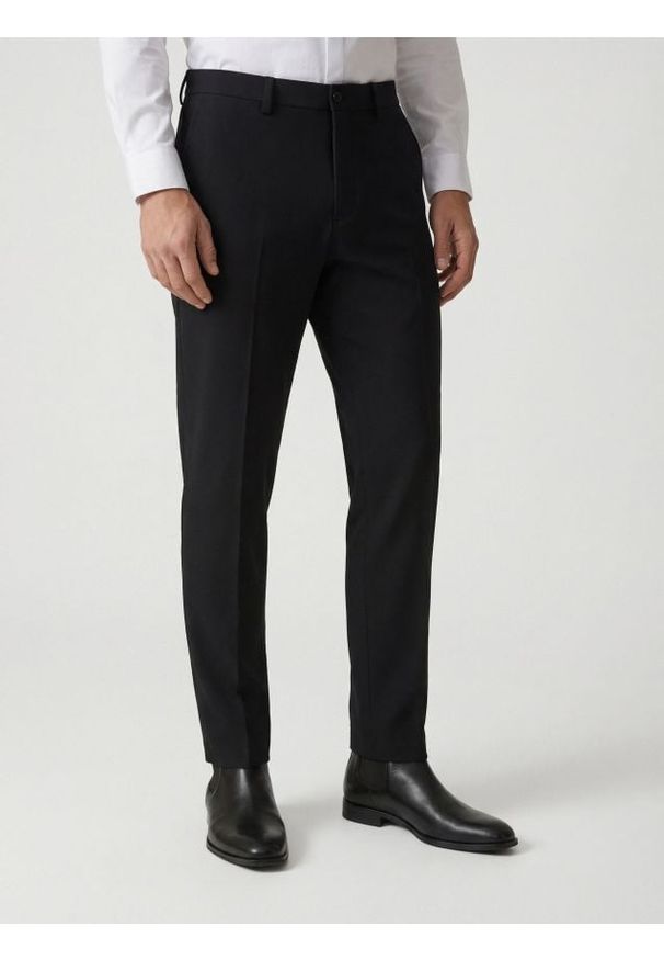 Reserved - Garniturowe spodnie w kant - czarny. Kolor: czarny. Materiał: tkanina, wiskoza