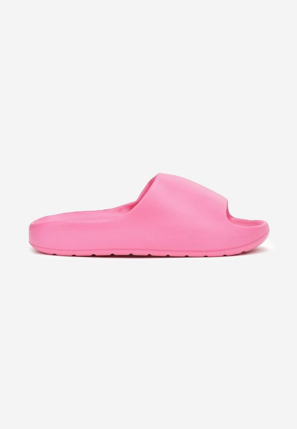 Born2be - Fuksjowe Piankowe Klapki z Szerokim Paskiem Jaspera. Okazja: do domu, na plażę. Kolor: różowy. Materiał: dresówka. Styl: klasyczny