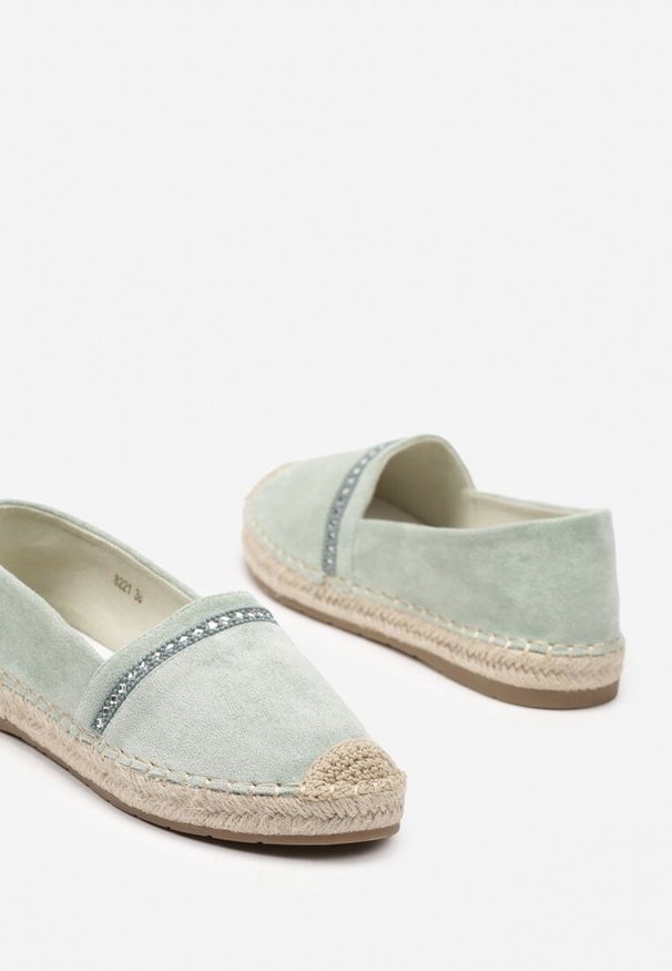 Renee - Jasnozielone Espadryle z Plecionym Noskiem i Podeszwą Effielle. Okazja: na plażę, na co dzień, na spacer. Kolor: zielony. Wzór: aplikacja. Sezon: lato. Styl: elegancki, casual