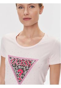 Guess T-Shirt W4RI44 J1314 Różowy Slim Fit. Kolor: różowy. Materiał: bawełna