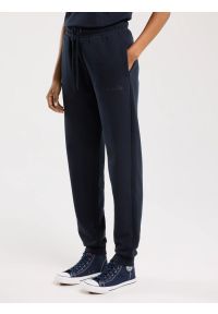 Big-Star - Spodnie dresowe damskie granatowe Kathy 403. Kolor: niebieski. Materiał: dresówka. Wzór: nadruk #4