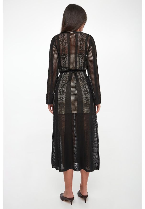 Twinset Milano - Sukienka ażurowa midi TWINSET. Wzór: ażurowy. Długość: midi