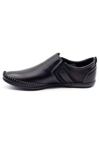 KOMODO Skórzane buty męskie 711 czarne. Okazja: na co dzień. Zapięcie: bez zapięcia. Kolor: czarny. Materiał: skóra. Styl: casual #9