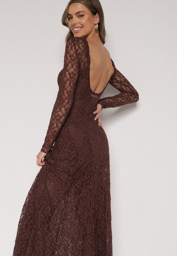 Born2be - Brązowa Koronkowa Sukienka Taliowana z Odkrytymi Plecami Talifera. Kolor: brązowy. Materiał: koronka. Długość rękawa: na ramiączkach. Wzór: koronka. Styl: klasyczny, elegancki