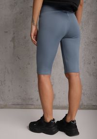 Renee - Jasnoniebieskie Szorty Bikery High Waist z Wyszczuplającym Pasem Briarrose. Okazja: na co dzień. Stan: podwyższony. Kolor: niebieski. Materiał: len. Styl: sportowy, casual #2