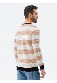 Ombre Clothing - Sweter męski w paski E189 - beżowy - XXL. Kolor: beżowy. Materiał: bawełna, dzianina. Wzór: paski. Styl: klasyczny #6