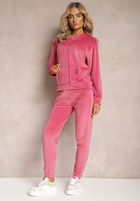 Renee - Ciemnoróżowy Welurowy Komplet Dresowy Bluza z Kapturem i Spodnie Vilna. Kolor: różowy. Materiał: dresówka, welur #3