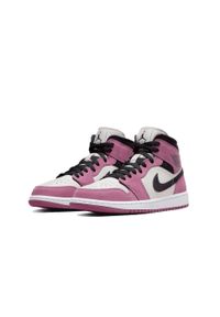 Buty do chodzenia męskie Nike Air Jordan 1 Retro Mid. Kolor: różowy. Sport: turystyka piesza