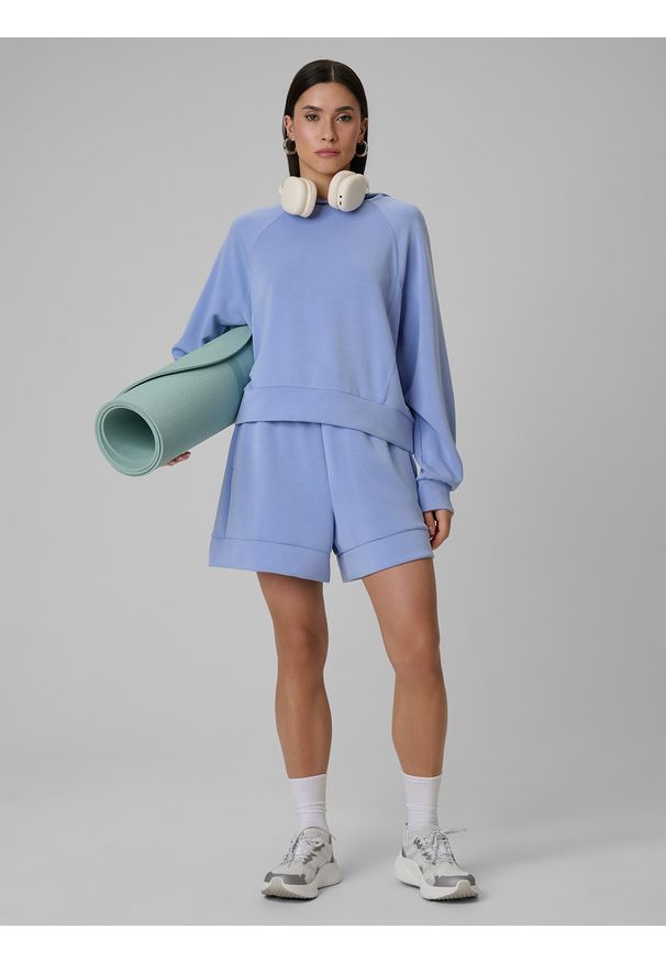 4f - 4F Bluza dresowa regular z kapturem damska - granatowa XS. Okazja: na co dzień. Typ kołnierza: kaptur. Kolor: niebieski. Materiał: dresówka. Styl: casual, klasyczny