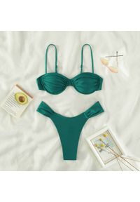 Intica - Strój kąpielowy bikini z regulowanym stanikiem i trójkątnymi figami Aleah. Kolor: zielony. Materiał: materiał #1