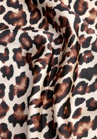 Renee - Brązowa Spódnica High Waist ze Zwierzęcym Printem i Gumką w Talii Dimella. Stan: podwyższony. Kolor: brązowy. Materiał: jedwab, wiskoza. Wzór: motyw zwierzęcy, nadruk. Styl: elegancki, klasyczny, wizytowy #6