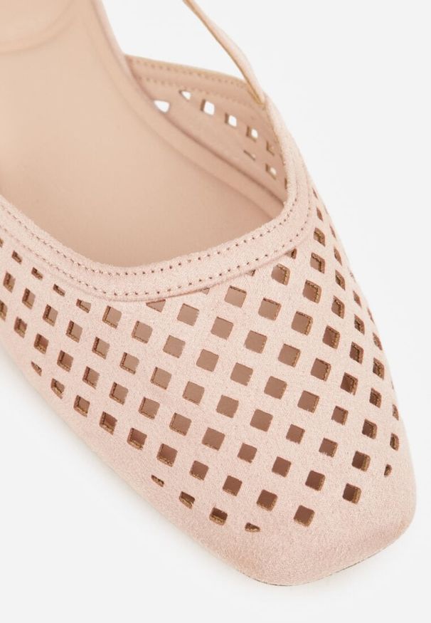 Renee - Różowe Baleriny Slingback z Kwadratowym Noskiem i Ażurową Cholewką Jurria. Okazja: na co dzień. Kolor: różowy. Materiał: jeans. Szerokość cholewki: normalna. Wzór: ażurowy. Styl: casual