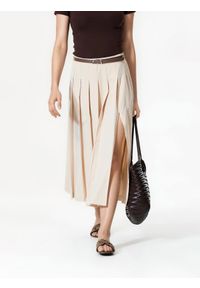 Reserved - Spódnica midi z paskiem - beżowy. Kolor: beżowy. Materiał: bawełna