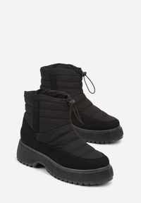 Born2be - Czarne Śniegowce Ozdobione Pikowaną Cholewką Monalavea. Okazja: na co dzień. Kolor: czarny. Materiał: jeans. Szerokość cholewki: normalna. Wzór: aplikacja. Styl: casual #5