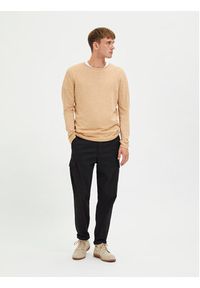 Selected Homme Sweter Rome 16079774 Beżowy Regular Fit. Kolor: pomarańczowy. Materiał: bawełna