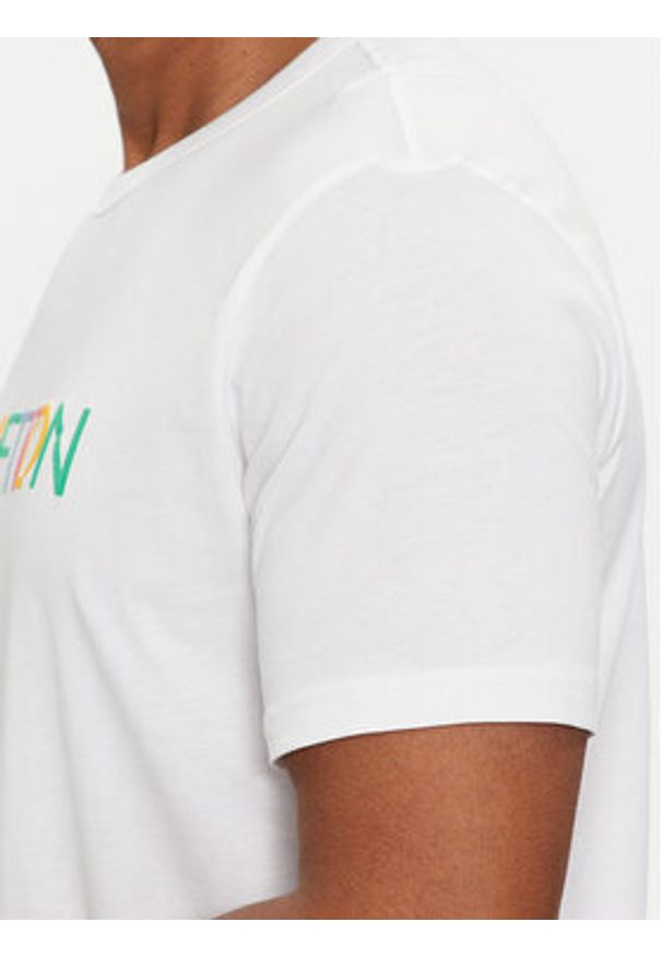 United Colors of Benetton - United Colors Of Benetton T-Shirt 3I1XU100A Biały Regular Fit. Kolor: biały. Materiał: bawełna