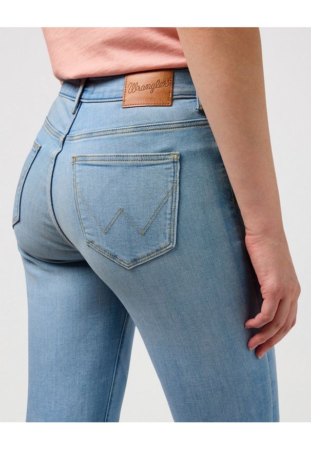 Wrangler - DAMSKIE SPODNIE WRANGLER STRAIGHT LOVE LETTERS 112350946