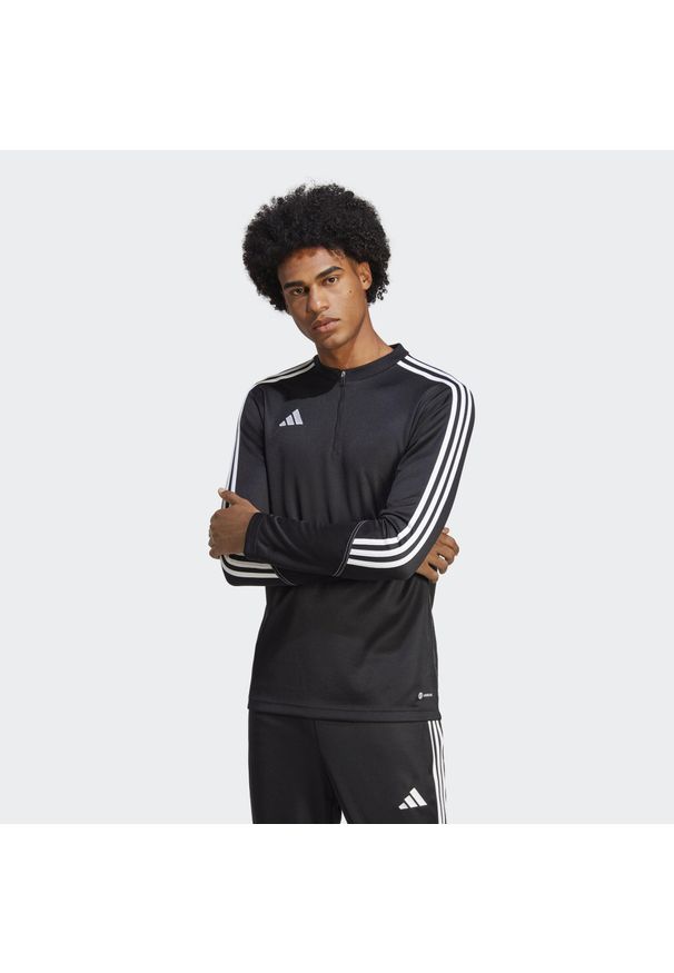 Adidas - Kurtka z dresu adidas Tiro 23 Club. Kolor: biały, wielokolorowy, czarny. Materiał: dresówka, materiał, poliester. Długość: krótkie