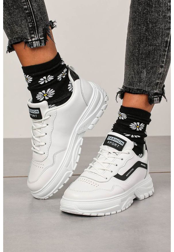 Casu - białe buty sportowe sneakersy sznurowane casu 20g14/b. Kolor: biały. Materiał: skóra ekologiczna, jeans, materiał. Szerokość cholewki: normalna. Sezon: wiosna, lato