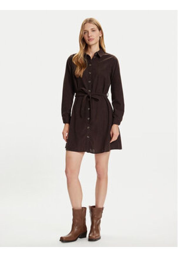 Vero Moda Sukienka koszulowa Elly 10334288 Brązowy Regular Fit. Kolor: brązowy. Materiał: syntetyk. Typ sukienki: koszulowe