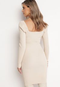 Born2be - Beżowa Sukienka Mini z Prążkowanego Materiału z Wycięciem i Wiązaniem Cerdosja. Kolor: beżowy. Materiał: materiał, prążkowany. Długość: mini #5