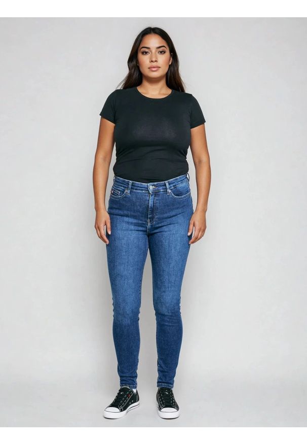 Big-Star - Jeansy damskie push up z wysokim stanem granatowe Melinda High Waist 517. Okazja: na co dzień. Stan: podwyższony. Kolor: niebieski. Styl: casual, elegancki, klasyczny