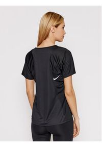 Nike Koszulka techniczna Race DD5927 Czarny Slim Fit. Kolor: czarny. Materiał: syntetyk #4