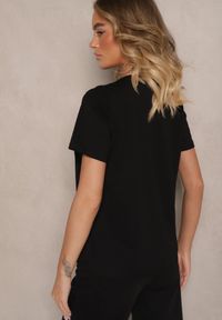 Renee - Czarny Bawełniany T-shirt Oversize z Nadrukiem Imitującym Zebrę Nalornis. Okazja: na co dzień. Kolor: czarny. Materiał: bawełna. Wzór: motyw zwierzęcy, nadruk. Styl: casual, elegancki