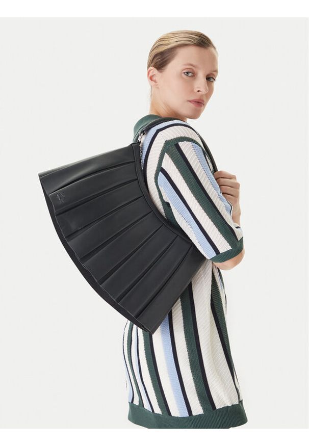 Lacoste Torebka NU5015DP Czarny. Kolor: czarny. Materiał: skórzane