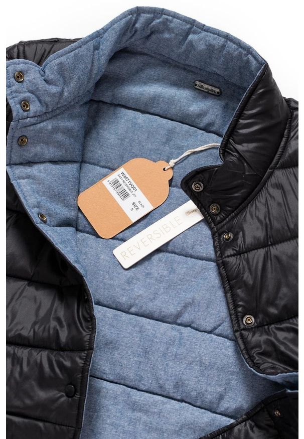 Wrangler - DAMSKA KURTKA PRZEJŚCIOWA WRANGLER EASY REVERSIBLE JACKET BLACK W4071VQ01. Materiał: denim, materiał. Styl: sportowy