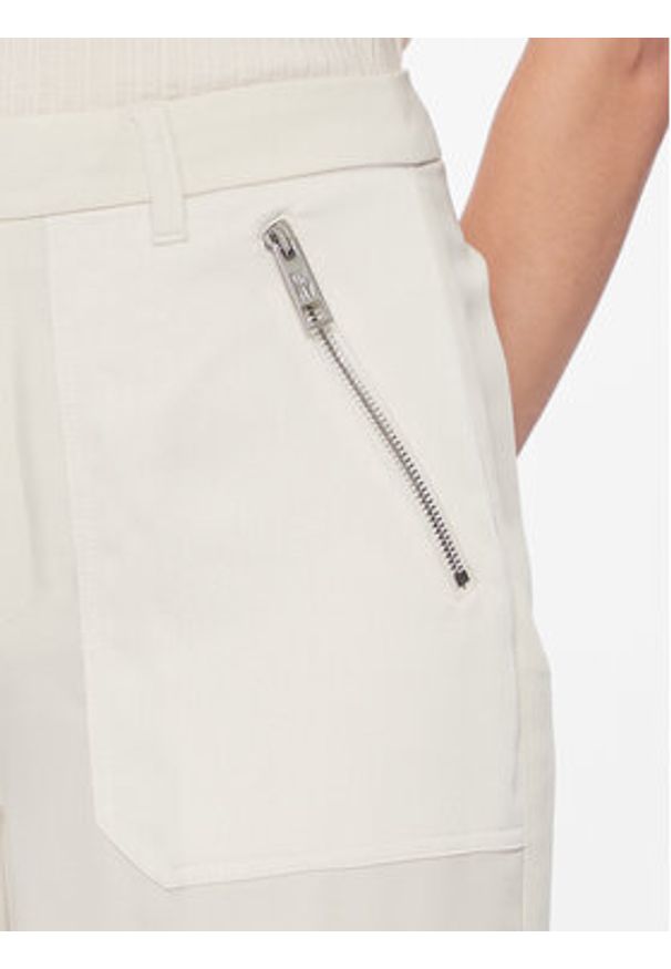 DKNY Spodnie materiałowe P3JKNV51 Khaki Straight Leg. Kolor: brązowy. Materiał: syntetyk