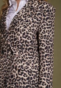 Born2be - Panterkowa Dwurzędowa Marynarka w Klasycznym Stylu Clanera. Okazja: na co dzień. Wzór: nadruk, aplikacja. Styl: klasyczny #3