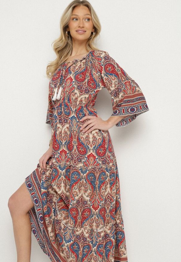 Born2be - Czerwona Rozkloszowana Sukienka Bawełniana we Wzór Paisley z Chwostami Elliassa. Okazja: na co dzień. Kolor: czerwony. Materiał: bawełna. Wzór: paisley. Styl: casual