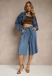 Renee - Niebieskie Szerokie Szorty Bermudy z Ozdobnym Wiązaniem Terpio. Kolor: niebieski. Wzór: aplikacja. Styl: elegancki