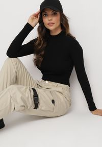 Born2be - Jasnobeżowe Spodnie Cargo z Elastycznej Bawełny Irilene. Okazja: na co dzień. Kolor: beżowy. Materiał: bawełna. Styl: elegancki, casual #3