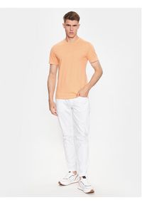 Guess T-Shirt M2YI72 I3Z14 Pomarańczowy Slim Fit. Kolor: pomarańczowy. Materiał: bawełna #2