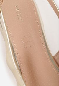 Renee - Złote Sandały Slingback Vices z Wkładką ze Skóry Naturalnej Lisanilis. Okazja: na spotkanie biznesowe, na spacer. Zapięcie: pasek. Kolor: złoty. Materiał: skóra. Obcas: na obcasie. Styl: biznesowy #3