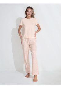 Sinsay - Bawełniana piżama dwuczęściowa z motywem kwiatowym - różowy. Kolor: różowy. Materiał: bawełna. Wzór: kwiaty #1