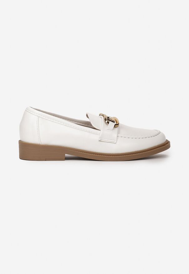 Born2be - Białe Mokasyny z Klamerką Solomia. Okazja: na co dzień. Kolor: biały. Styl: elegancki, casual