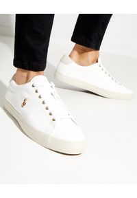 Ralph Lauren - RALPH LAUREN - Białe sneakersy Longwood. Nosek buta: okrągły. Kolor: biały. Materiał: guma. Wzór: haft, kolorowy #1