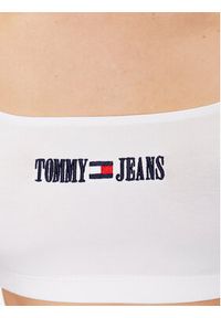 Tommy Jeans Top DW0DW15458 Biały Cropped Fit. Kolor: biały. Materiał: bawełna