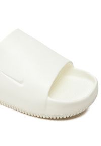 Nike Klapki Calm Slide FD4116 100 Biały. Kolor: biały #4