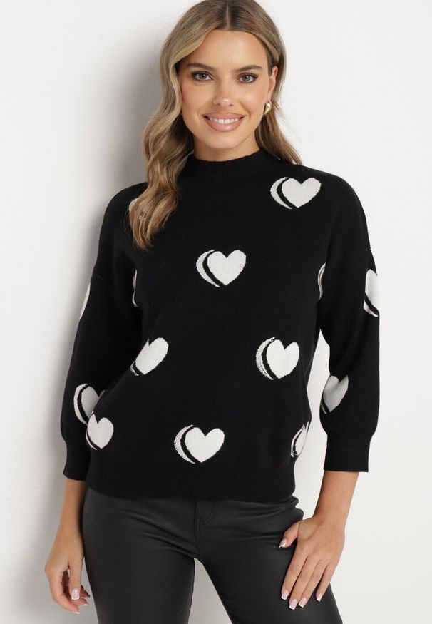 Born2be - Czarno-Biały Sweter z Modalem i Wiskozą w Serca Zeanita. Okazja: na co dzień. Kolor: czarny. Materiał: wiskoza. Styl: casual, elegancki
