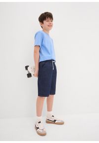 bonprix - Szorty dżinsowe ze stretchem z gumką w talii, regular fit. Kolor: niebieski