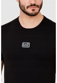 EA7 Emporio Armani - EA7 Czarny t-shirt męski z naszywką z logo, Rozmiar XXL. Kolor: czarny. Wzór: aplikacja #3