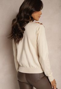 Renee - Beżowy Sweter z Wiskozą Ozdobiony Cekinami Nevorith. Okazja: na co dzień. Kolor: beżowy. Materiał: wiskoza. Długość rękawa: długi rękaw. Długość: długie. Wzór: aplikacja. Styl: klasyczny, elegancki, casual #5