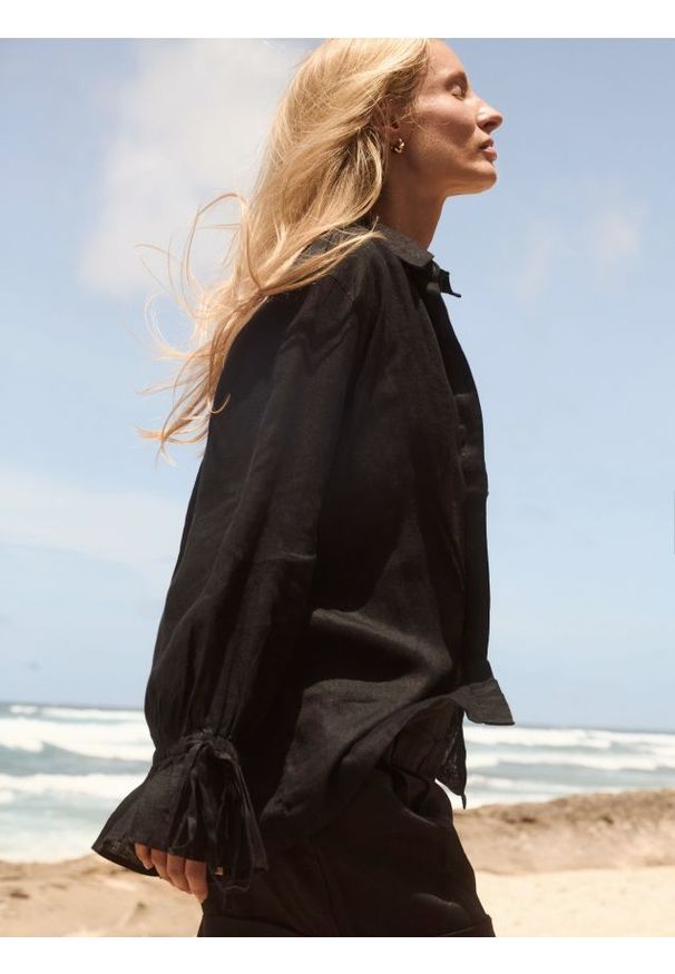 Reserved - Lniana koszula z wiązaniami - czarny. Kolor: czarny. Materiał: len